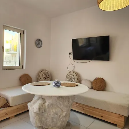 Διαμέρισμα Santorinivibesdrymades